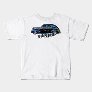 1939 Ford V8 Deluxe Fordor Sedan Kids T-Shirt